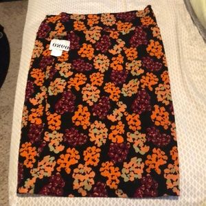 NWT Medium Cassie Pencil Skirt
